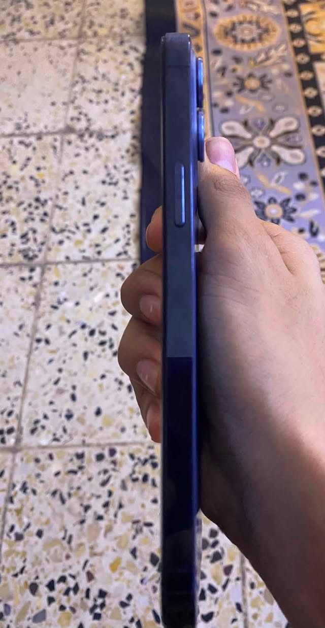 ايفون 12برو ماكس سعر ٢٧٥وبي مجال
مبدل شاشه 
فيس ايدي واكف يحتاج برمجه 
مبدل بطاريه ١٠٠
ذاكرة ١٢٨ 
للاستفسار عل هذا رقم وواتس او عبر خاص 
***********
