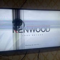 شاشة مكسورة • ٤٣انش • حله