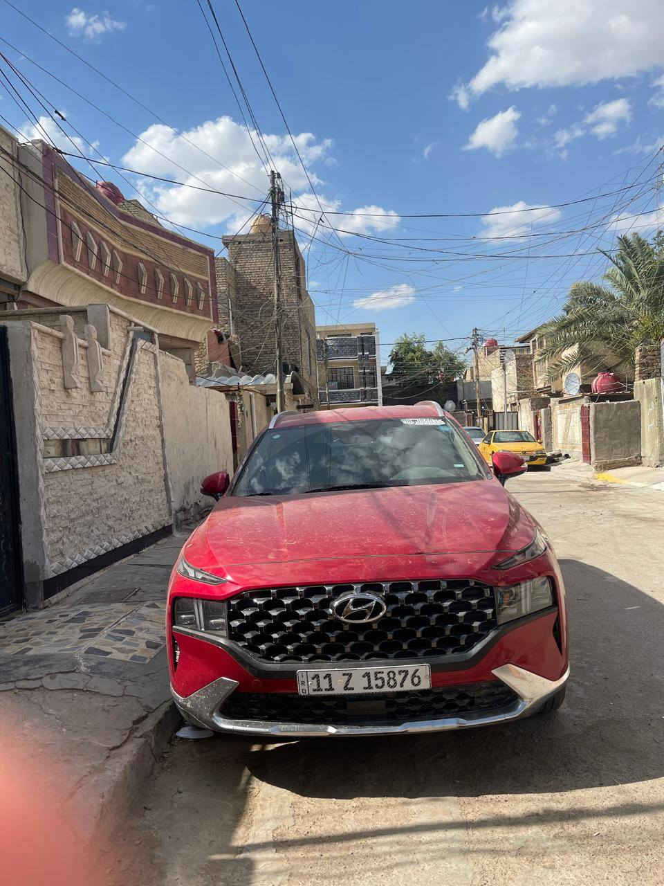 السلام عليكم سنتافيه امريكيه موديل ٢٠٢٣ رقم بغداد
اب اسمي بيهه قطعه صبغ فقط والباقي كفاله عامه 
السياره فول مواصفات عده الفتحه تصمه كامره لإدار
حساسات .. حداديه وتايرات عله وضع الوكاله تجي وشوف 
سياره مال بيت ... مكان السياره بغداد الشعب شارع صحه
السعر ١٧٠ وبيعه مجال بصيط حك جيتك وتدلل
***********

