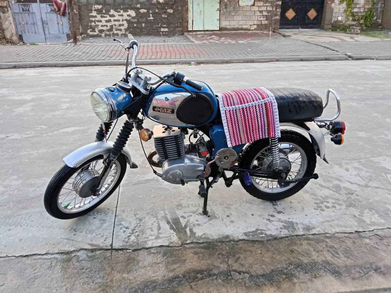 سلام عليكم Mz 81 للبيع ماطور مرتب يخبل برغي نقص مابي سعر 550 بي مجال قليل الشري يخابر ***********
