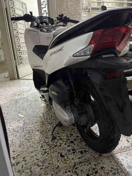 سلام عليكم pcx جيل ثاني ياباني JF
كفاله عامه كفر ومكينه بلادي برغيي ممفتوح بيهة 
يدات تدفئه ☑️ 
ماشيه 31 الف ☑️ 
مكينه 125 ☑️ 
حساس ستان ☑️ 
حساس زدحام ☑️ 
كهربائيات كله شغلله واوراقه كامله وابيعلك من باب البيت جيب فيتر وافحص السعر 13 ونص بيه مجال حك جيتك مكاني الامين الثانيه رقمي ***********.
