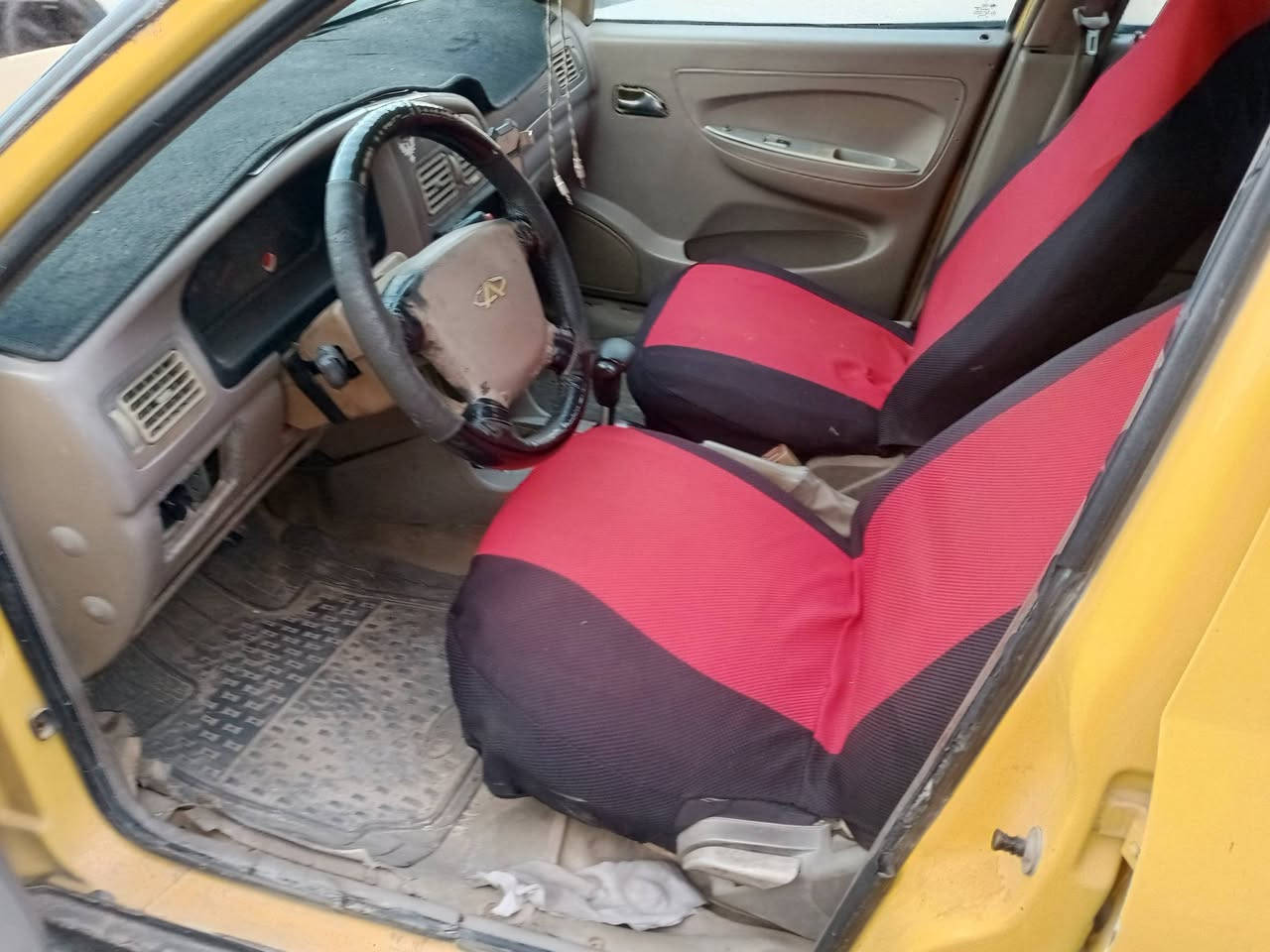 السلام عليكم شيري كوين للبيع موديل 9 محرك وكير كورلا اوتو حجم 1600كير من الله شغاله رقم بغداد نواقص بصيطه مشروع وطني تحويل مباشر عليها غرامه وهيئه 250الف مكان السياره بغداد حي العامل للاستفسار اكثر اتصل *********** السعر 18 مجال بصيط
