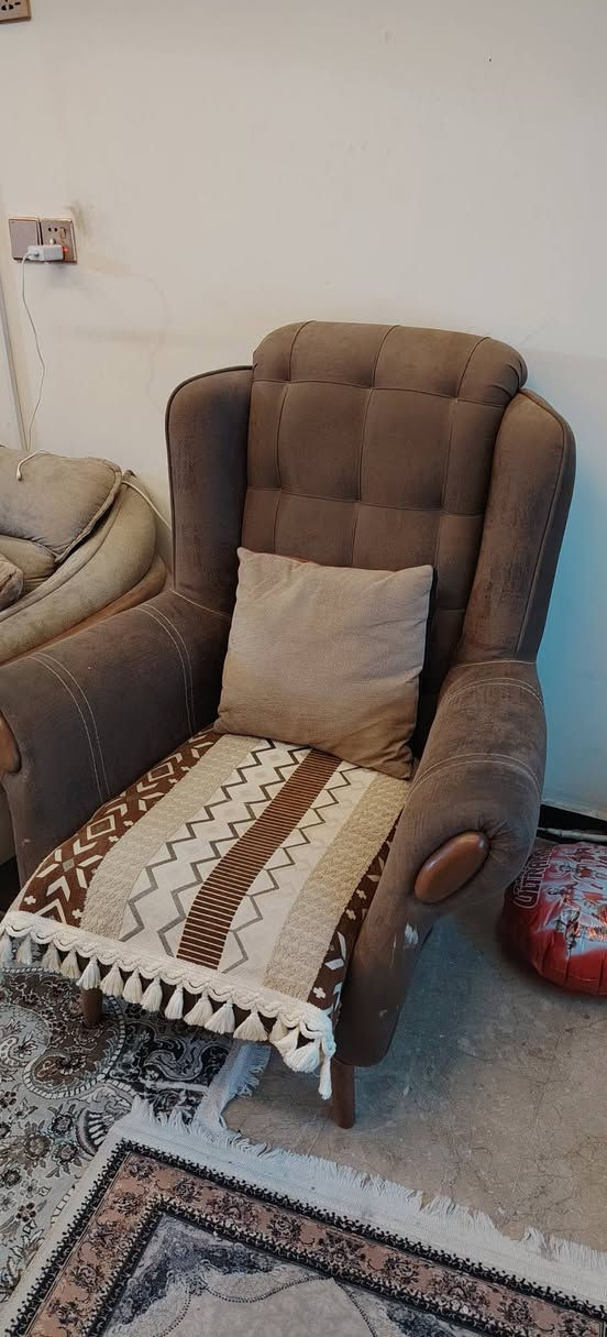 غراض للبيع


**إذا كنت صاحب هذا الإعلان وتريد حذفه لأي سبب، رجاءا أرسل رسالة إلى الدعم الفني**