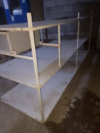 ميز حديد • عرض ١م • واجهة ٣م