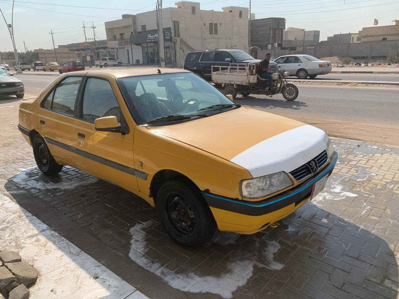 السلام عليكم
سياره بيجو 405 مديل 2016 
سياره حلوه مكينه كير تبريد كهربائيات مناقصها شي بس كشر شوفت عينك 
سنويه منتهيه سنة2022 راعي سياره اريد تحول موجود بالبصره
السعر$ 28 بيها مجال حك جيه
رقم موبايل:*********** موجود واتساب 
سياره موجوده #العنوان_البصره_شط_العرب_الفيحاء
