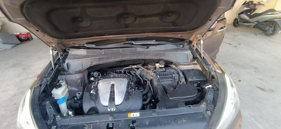 السلام عليكم 
خليجي موديل 14 مكفوله فول واحد على واحد 
٦ سلندر السياره بغداد باسمي 
بيع او مراوس ب سورنتو 
***********
غير متواجد ع فيس
