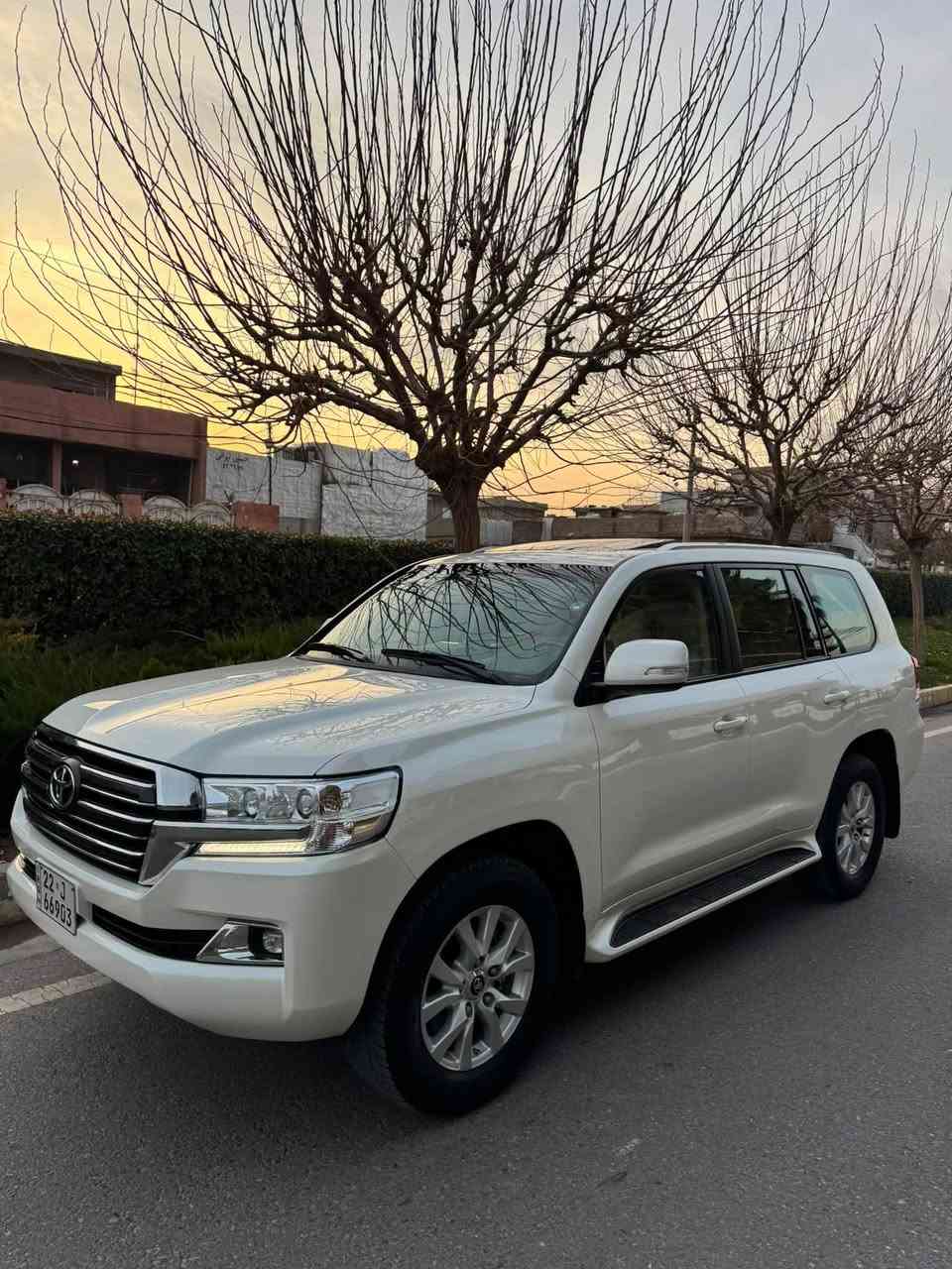 سلام عليكم لاندكرور 🇯🇵2021🇯🇵

سلايت
بصمه 
حساسات أمامي خلفي
فور وويل 
كرسي كهرباء
لايتLED
زنون عالي ناصي
تشغيل عن بعد

ماشيه سياره ٧٧ الف
مكفولة فقط دعاميه صبغ  
الرقم أربيل
باسمي 
سنوية وهزة جديد
مكان السيارة اربيل 

للاستفسار (***********)
