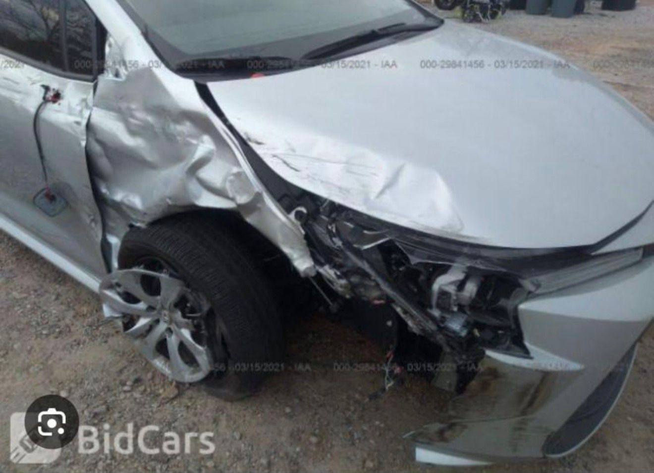 سلام عليك للبيع كورلا 
موديل 2021
ضرر سياره جاملغ طرف سكن تجاري
بونيد تلات أرباع صبغ باب عكس سايق صبغ
مكانين بي تعديل بارد 
كير محرك كولهه شرط
رقم سنويه كولهه جديد 
بطاقه بنزين هم بي 
سياره ماشي 99 الف
سعر 147 وبي مجال بسيط 
مكان سياره كركوك
رقم موبيل *********** كركوك, العراق
