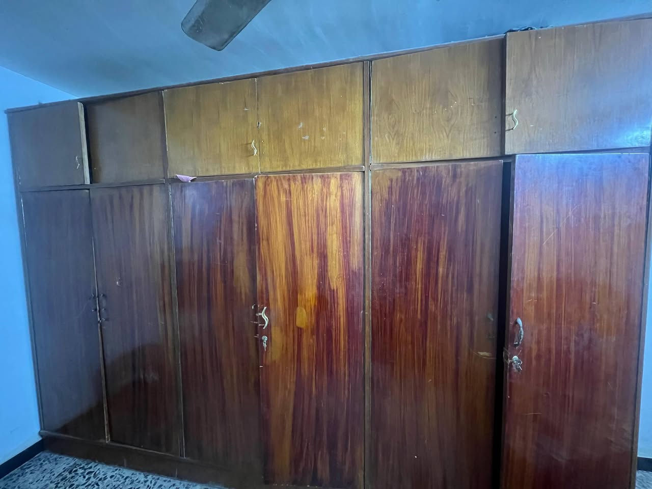 عراض منزل  للبيع. مكاني الغزاليه.
متواجد فيس و رقم و واتساب
***********
***********
