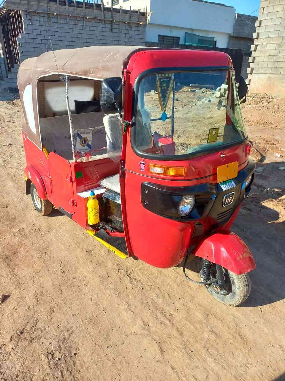 سلام عليكم تكتك للبيع  22 رقم كربلاءخير من الله ادامة كامل سويتلها تكتك بيها ملاحضات.  رقم*********** مكاني اديالى سعر 8.300
