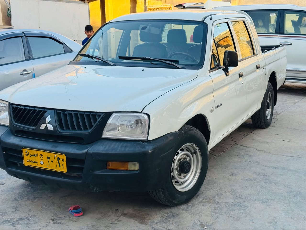 للبيع ‭0770 685 4797‬ السعر 43مسيوبيشي L200 مودل 2006 بدون حادث رقم بغداد صدامي بدون تحويل مالكها متوفي أبيع كوم حديد مكفولة من السرقة السيارة حلوه وجاهزة كير ومحرك حداديه السعر 43 مكان السياره كربلاء المقدسة مكلف بالنشر اتصل على الرقم كربلاء, العراق
