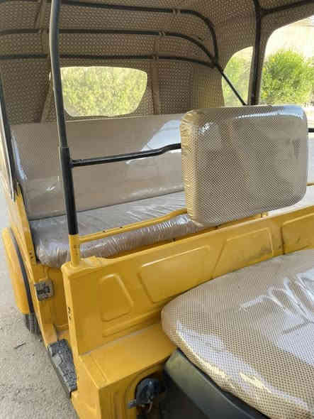 السلام عليكم تكتك 2021 رقم سنويه بسمي هزه ملصق جدد تكتك مصبوغه مجفته جديد لا تنقيص لا تبخير العنوان بغداد الامين الثانيه ***********السعر 6800 وبيها مجال
