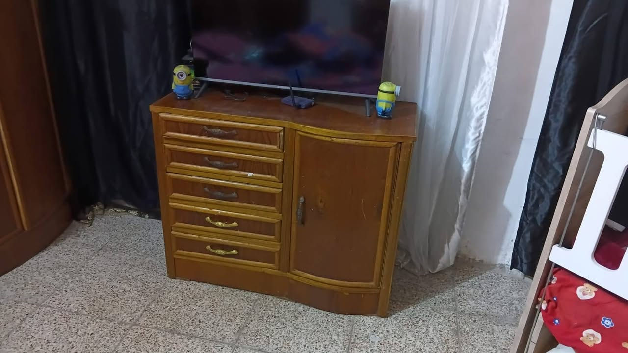 سلام عليكم غرفه مستعمله اخت جديده نظيفه كلش حلوه الاستفسار خاص 
تسكام درجة اولى الحجز ولاستفسار اتصال او على الوتساب وبيكخيروتتدلل ***********
