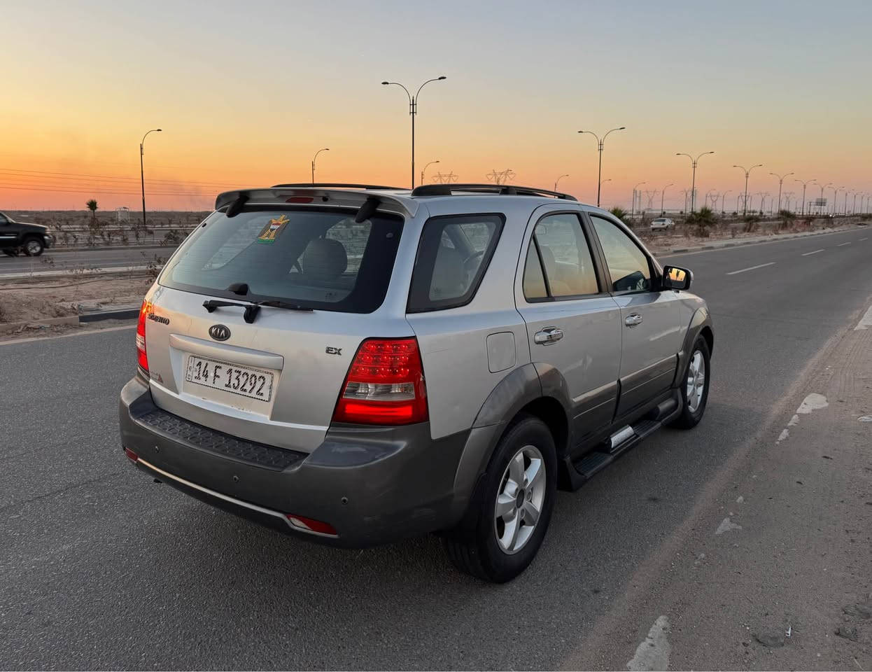 سورنتو وارد خليجي مديل 2009ماشيه80حقيقي ع بلاد جديده مكفوله من ضربه وصبغ وبارد محرك6سلندرفور
ويل فتحه تحكم ستيرن شاير بلمري مري شفط يدات نيكل داخل جلد بيجي وصاج كشنات كهرباء جاهزه بدون اي نقص السعر 125رقم السياره بصرة باسمي تحويل مباشر هزه وسنويه ورقم جدد الاستفسار ع رقم*********** البصرة, العراق
