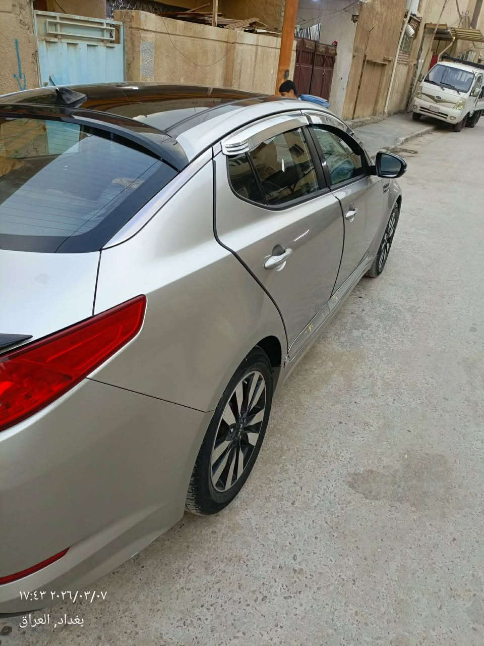 اخوان Kia K5  موديل 2011وارد كوري فول مواصفات بصمه ابواب وتشغيل بنوراما قطعتين تبريد اشاير بالمري شاشه وكاميرا كشنات جلد سيارة جاهزه كير محرك تبريد صدر جاهزة من كلشي رقم بغداد تحويل مباشر بيها جاملغ ومصلح نفسه  السعر ١٠٥وبيها مجال بسيط مكان السيارة بغداد حي العامل الملحانيه  ***********
