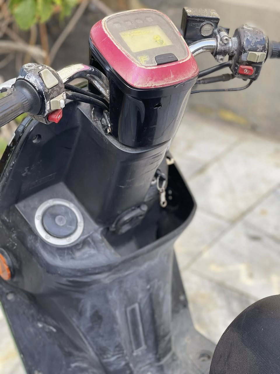 سلام عليكم بوليسي مسطره الحديث دراجه كامله ما بيها اي نقص افحص واخذ شلعه ومشي وناعمه ٥٠ بلاد سعرها مناسب كلش ٦٥٠ شراي يتصل ع رقم /***********
