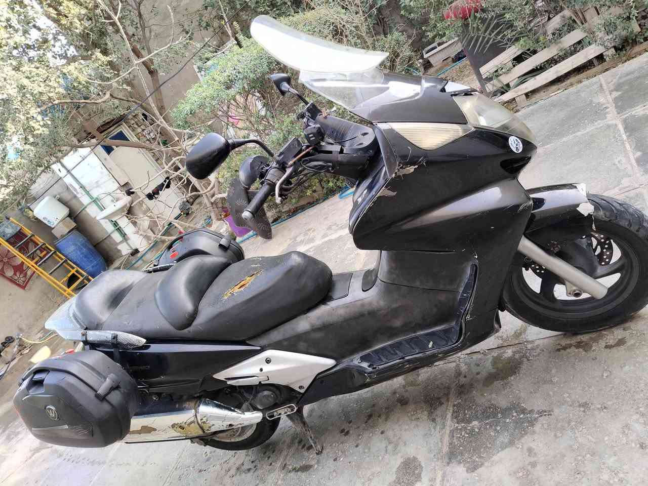 سلام عليكم شباب سلفر للبيع مكينة 400 دراجة بيهة شغالة شلع كهربايات شغالة نكرة دراجة بيهة تبخير فقط مكفولة من بكن نضوح صوت ناعمة
سعرهة 1200 بيهة مجال 
مكان بغداد بلرشاد 
لشراي يتصل وبلخدمة 
***********
