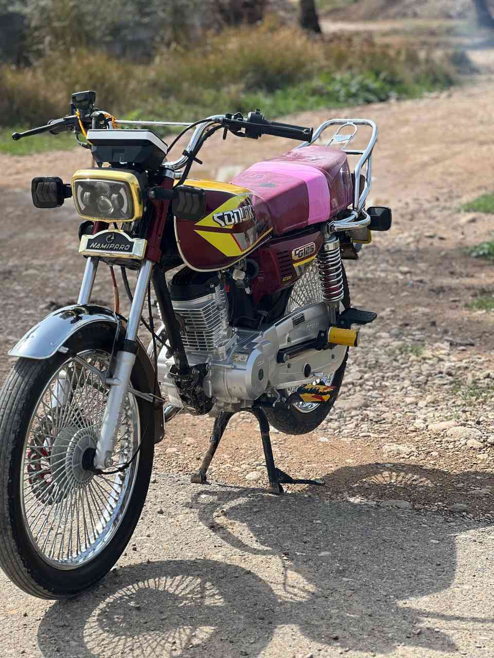 السلام عليكم دراجه تايكر موديل 24 اوراق كامله محرك سبانه مامدود عليه كهربائيات كله شغاله دراجه بعده ع وضع الشركه احله من الصور دراجه كفاله من التاير لتاير دشبول شغال اي نقص مابيه الشراي يتفضل خاص او اتصال ع الرقم *********** اي استفسار ع الرقم
