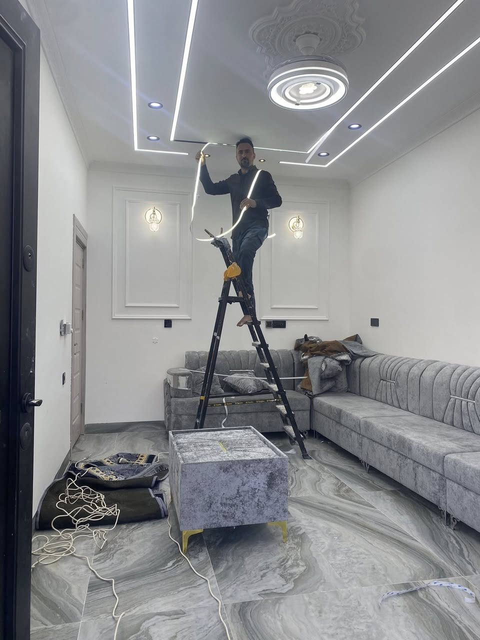 مكتب ديكورات صالح نقاش كركوك حي العسكري قرب ساحه بلوك ديكورات سقوف صبغ داخلي وخارجي ***********واتساب تصميم تنفيذ تكتك صالح نقاش
