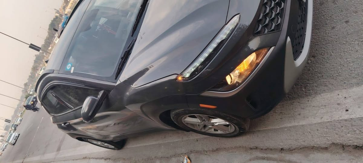 السلام عليكم 
هونداي كونا 2023  مرقم بغداد 
 وصور الحادث مرفقة والسونار
بجم كبس شاصي لغد مكفول 
سياره ترقيم جديد ماشيه 38000 كيلو متر
المواصفات : فور ويل/  اشاير بالمري/ رادار امامية  /شاشه كبيره/تحديد مسار / شاشة اعطال 
تدفئة كشنات / مود درايف /اطفاء ذاتي / شاشة كبيرة / مانع انحدار / كروس سرعة / مكينه2000دوش  
مكاني بغداد السعر149$ وبيه مجال
***********
للبيع فقط
