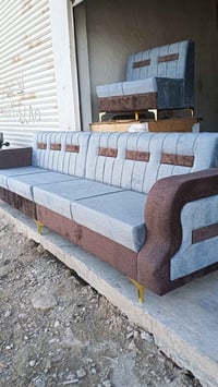 ديوان ١١ مقاعد • صناعة عراقية • نقد واقساط