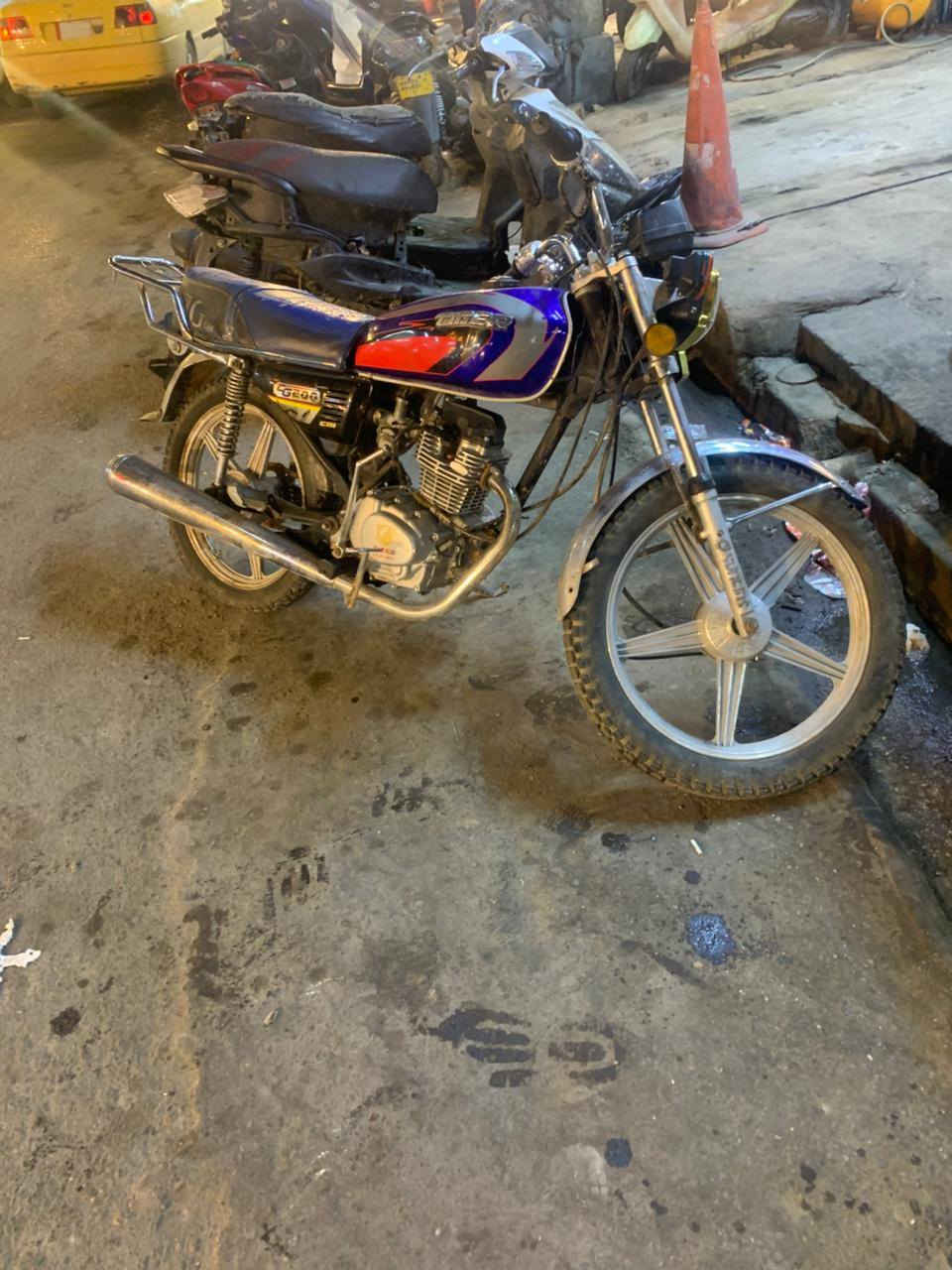 سلام عليكم عندي دراجه يراني اربعه كير لدراجه مكينه ناعمه هندر واحد بكل وكت لدراجه نضيفه بس يرادلهه غسل هاملهه بكاني اعضميه سعر 400وبيهه مجال رقمي ***********
