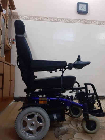 للبيع مستعمل قليل بطاريه جديد بسعر 500 المكان كركوك ***********
