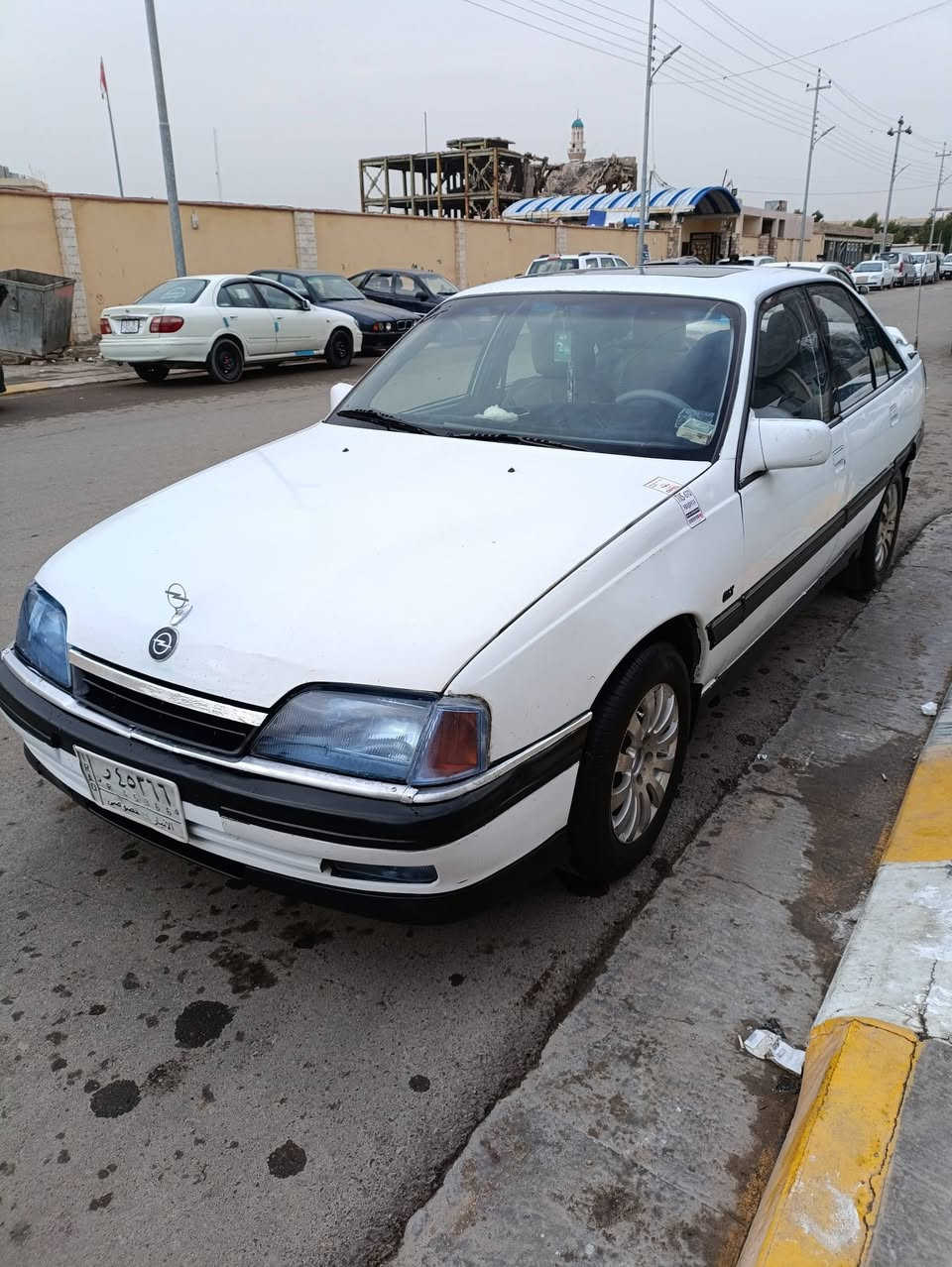 سلام عليكم للبيع  اوبل اوميكا 1993 وارد خليجي محرك 2000 كير اوتوماتيك السعر 38 وبيها مجال مكاني الفلوجه
***********
***********
