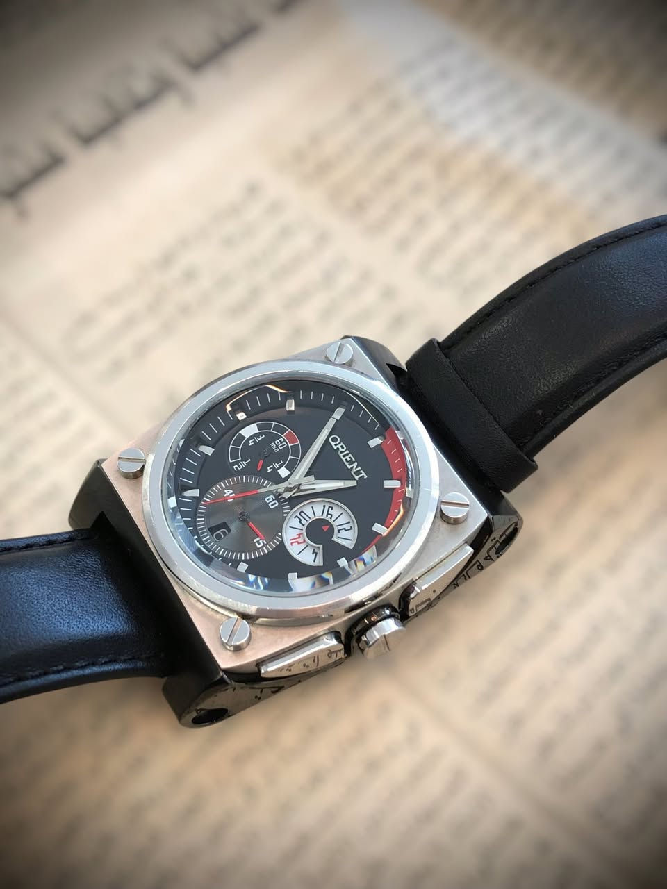 ساعة اورينت  كرونوغراف اصلي نظافة تامة نظام كوارتز
تصميم مختلف وزن ثقيل سنتر ثواني و سنتر دقائق اميال وارقام لامينوس السير الاصلي والبوك الاصلي مع العلبة 

السعر ١٧٠ الف 

يوجد توصيل لجميع محافظات العراق


**إذا كنت صاحب هذا الإعلان وتريد حذفه لأي سبب، رجاءا أرسل رسالة إلى الدعم الفني**