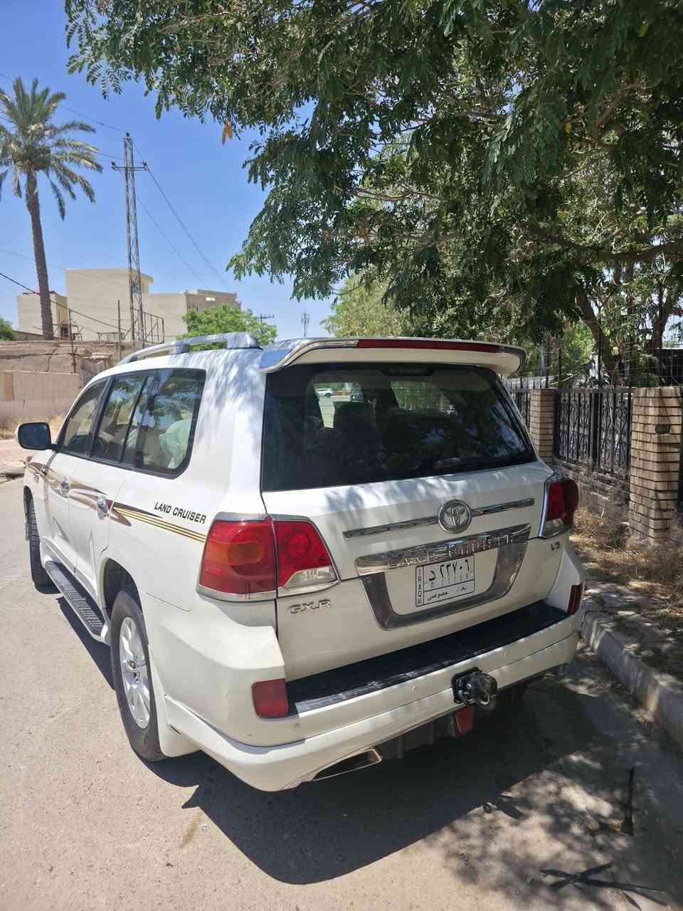 السلام عليكم
للبيع لاندكروزر GXR موديل 2009 محدث 2015
✅ محرك V6 مكفول
✅ كير ومحرك مكفول  و صدر و دسكات و تخم تاير جديد 
✅ ممشى 250 ألف كم
✅ سنوية لغاية 2027 وتحويل ثاني يوم 
✅ باب صدر صبغ فقط(قمارة تكشير اثر شمس-تكمة خلفية بيها حار اقل شبر بدون صبغ)
✅ السيارة جاهزة ولا تحتاج أي مصروف
📍ديالى - المقدادية
💵 المطلوب: 26,000 دولار بيها مجال 
📞 ***********
