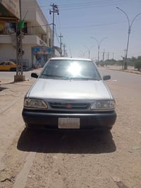 سيارة • موديل ٢٠١٢ • للبيع
