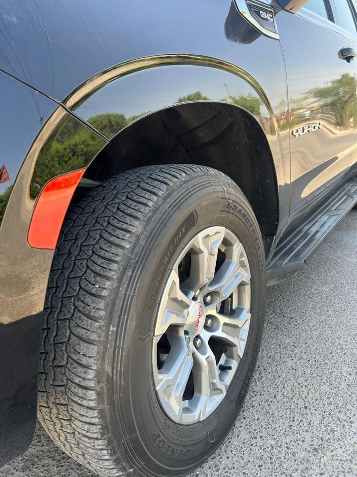 السلام عليكم 
جمسي يوكن للبيع
خليجي 
موديل 2022 
موصفات عاديه معروفه
رقم بغداد حلوو
مغلفه بي بي إف 
ماشيه 69 استخدام شخصي
السياره بيه سونار شوف السونار واتصل 
بيه دبل كود وبيه الجنطه الخلفيه مبدله اصليه 
مكان السياره بغداد البلديات 
السعر 440 يعني أربع دفاتر راربعين ورقه
الاستفسار 
*********** 
اتصل وتدلل
