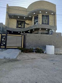 (اني صاحب الدار لا مروج ولا مكتب) الدار للبيع مساحه ٢٠٠ متر طابقين طاب...