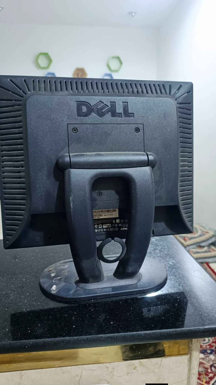 شاشه حاسبه دل  ١٤ انج اعتقد باله انكليزية بيهه فقط منفذ VGA و بيهه دكمه البور تشكل بالكفاخات تشتغل بدون اي ملحقات فقط الشاشه. دهل اوران, واسط


**إذا كنت صاحب هذا الإعلان وتريد حذفه لأي سبب، رجاءا أرسل رسالة إلى الدعم الفني**