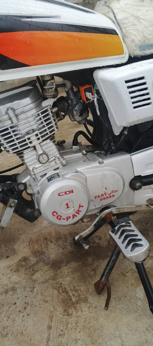 السلام عليكم ماطور للبيع بارت نضيف كلشي شقال السعر 375 رقم الهاتف ***********
