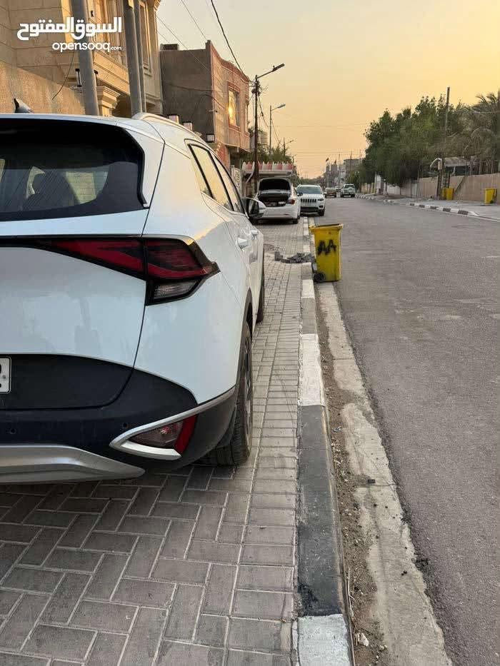 كيا سبورتاج 2024 مكفولة كفالة عامة لون أبيض فول مواصفات ما عدا البنوراما ماشية : 27 ألف رقم أربيل وكالة من معرض معروف
السيارة بعدها بحالة الزيرو مال بيت ما ماشية هواي 
السعر : 210$ بيها مجال 

الرقم : ***********
