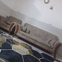 عندي تخم ع شر مقاعد لبيع رايده ب220لف مكاني بغداد لكاضمي والله حلو وتك...