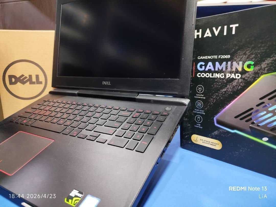 🎮 Dell Inspiron 7577 | وحش الأداء الثابت
Gaming 🎮
الجهاز الذي أثبت جدارته كأحد أفضل أجهزة الألعاب والمهام الثقيلة في فئته.

📋 المواصفات التقنية:
🚀 المعالج (CPU):
Intel® Core™ i7-7700HQ 
(جيل سابع، فئة HQ القوية).
يتميز بـ 4 أنوية حقيقية و8 خيوط معالجة
 
🎮 كرت الشاشة (GPU):
NVIDIA® GeForce® GTX 1060 (6GB GDDR5).
كرت شاشة جبار بقدرة 6 جيجابايت
❄️ نظام التبريد (Cooling):
مزود بمروحتين (Dual Fans) وأنابيب حرارية ضخمة.
📺 الشاشة (Display):
15.6 بوصة IPS بدقة Full HD.
زوايا رؤية واسعة وألوان ممتازة للألعاب ومشاهدة المحتوى. 
⚡ الذاكرة والتخزين:
RAM :16GB ddr4
 DDR4 وقابل للترقية حتى 32 .

Storage: 256 GB NVMe
قابل للتعديل

🎯 الأفضل لـ:
الألعاب الثقيلة: يشغل معظم الألعاب الحديثة بإعدادات متوسطة إلى عالية (مثل GTA V, PUBG, Valorant).
المونتاج الاحترافي: بفضل كرت الـ 1060 والمروحتين، يعتبر خياراً ممتازاً لبرنامج Adobe Premiere و After Effects.

لمعرفة السعر التواصل خاص أو التعليق بنقطة..


**إذا كنت صاحب هذا الإعلان وتريد حذفه لأي سبب، رجاءا أرسل رسالة إلى الدعم الفني**