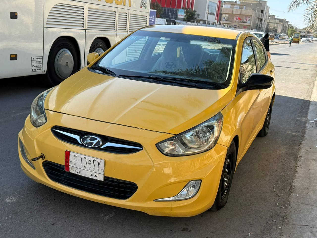 اكسنت 2013
بيهة باب السايق مصلح نفسه فقط السياره كلهة ليبل واحد 
مكينه 1600 
مكينه كير مكفولات
تخم تاير
تبريد ثلج
ماشيه 140
صدر جديد 
رقم بغداد مشروع وطني تحويل ثاني يوم سنويه جديده هزه جديده
معروضه 87
عنوان بغداد شارع فلسطين 
***********
