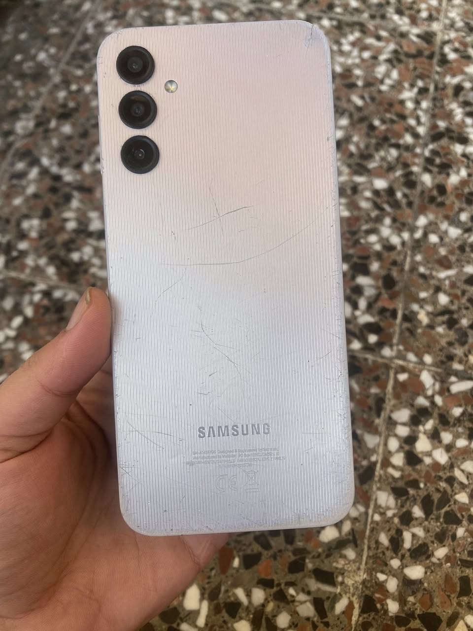 سلام عليكم  قراء كل شيء
( لا تجي تسألني رجاء والتوصيل ماكو  لا ادز ولا أدور شركات توصيل ) 

11 برو فقط ( بدون ايكلود ما بي )  فقط فشل تنشيط  

سامسونج 16A  ( امانه مادري شبي ). 

ايباد سامسونج  تاب فور  ( رمز + هاذ فطر في كلاس + زر هوم عاطل ) 

سامسونج S 6  او 7  ما متكد منا ( ماعرف شنو  بي طافي )

6 بلاس ( اشتغل علامة بطاريه حمراء فقط  اكثر من ثلاث ساعات  + يعني بطاريه منتهية  اصلن طلعتها من تلفون ) 

ايباد هواوي ( بدون بطاريه +  هاذ الاسق بسبب ضهر لا يوقع ) 

بورد 6  بلاس  ( شاصي موجود بدون شاشه او بطاريه ) 

الأسعار  بعض نهايته والبعض قابل للتفاوض  ( البيع الكل يختلف السعر ) البيع فردي هذن الاسعار 

11 75 نهايته  

16A  30 نهايته 

ايباد سامسونج  30 قابل التفاوض 

ايفون. 6 بلاس  15 قابل للتفاوض 

بورد 6 اس بلاس 10  قابل التفاوض 

ايباد الهواوي 15  قابل التفاوض 

سامسونج S 7  15 قابل التفاوض 

العنوان بغداد مدينة الصدر  

( رجاء تدخل توصيل ما رد عليك  والأسعار لي كاتب قابل للتفاوض  : تكدر تعامل. ولي كاتب نهايته هاذ سعرة من الأخير ) 

***********  ; متواجد واتساب او الخاص
