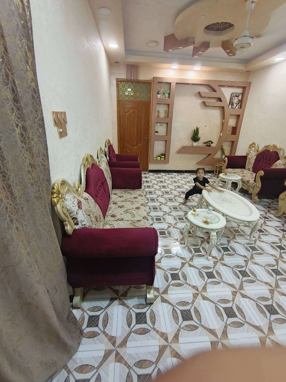 للبيع تخم نضيف كلش مكاني كوت داموك السعر ٥٥٠ وبي مجال *********** بدون طبلات
