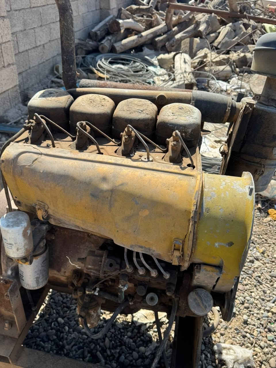 السلام عليكم للبيع مولدات. عدد 5 دويز وبيركنز 50 كيفي الواحد
شرط الشغل 
بيركنز 4 سلندر عدد 3 سعر الواحد 25 

دويز 4 سلندر سعر 25 

دويز 6 سلندر سعر 28 

المكان العلم سمره 

0771 035 4162
