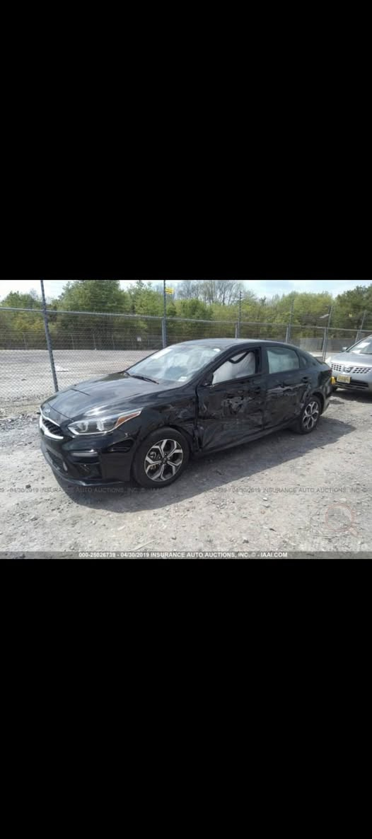 السلام عليكم
فورتي للبيع موديل 2019 
كير محرك كله كفاله 
بجم كبس حادث خفيف موضح بصور 
ماشيه 62 
بيهه منظومة غاز 
مكاني بغداد 
***********
السعر 120 وبيهه مجال
