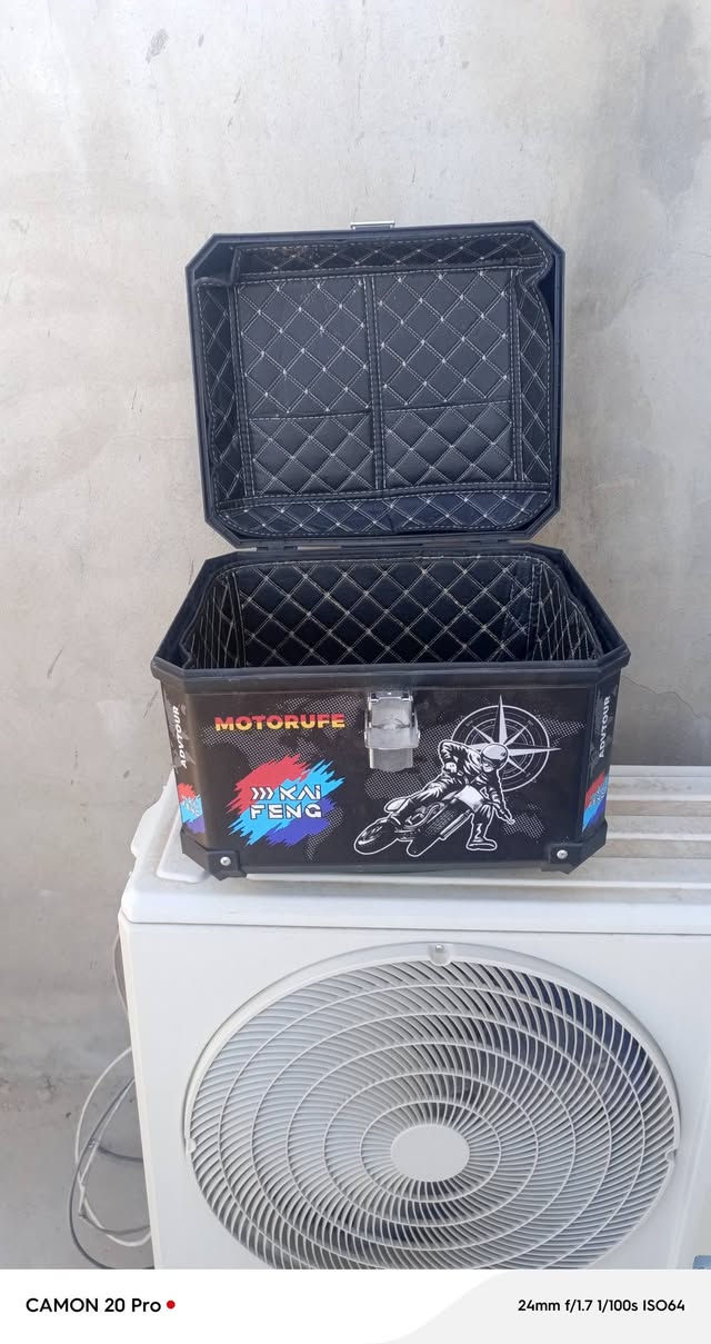 جنطه مستخدمه 20 يوم فقط والله اخذتهه ب35 
اريدهه ب25 مكاني الشهداء ‏‪***********‬‏
