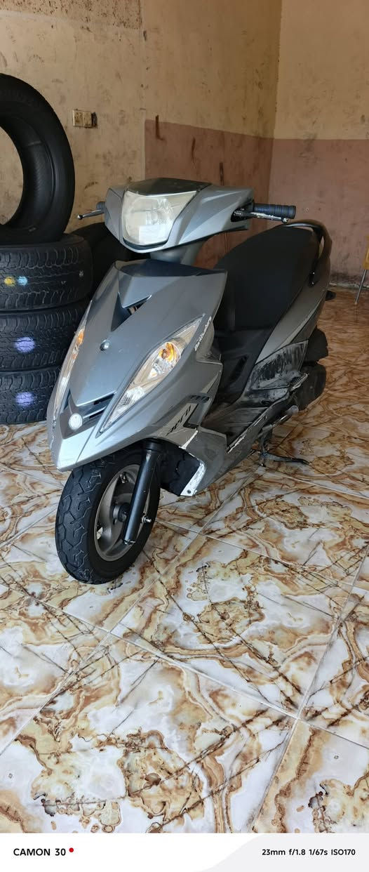 سلام عليكم جي تي ار موديل ٢٠١٣ مكينه بلاديه كفرات ختم واحد شلعه ومعدل عداد كيلو متر اكتروني بگلايت لد (السعر٩٥٠)اتصال***********مكاني بغداد حي النصر
