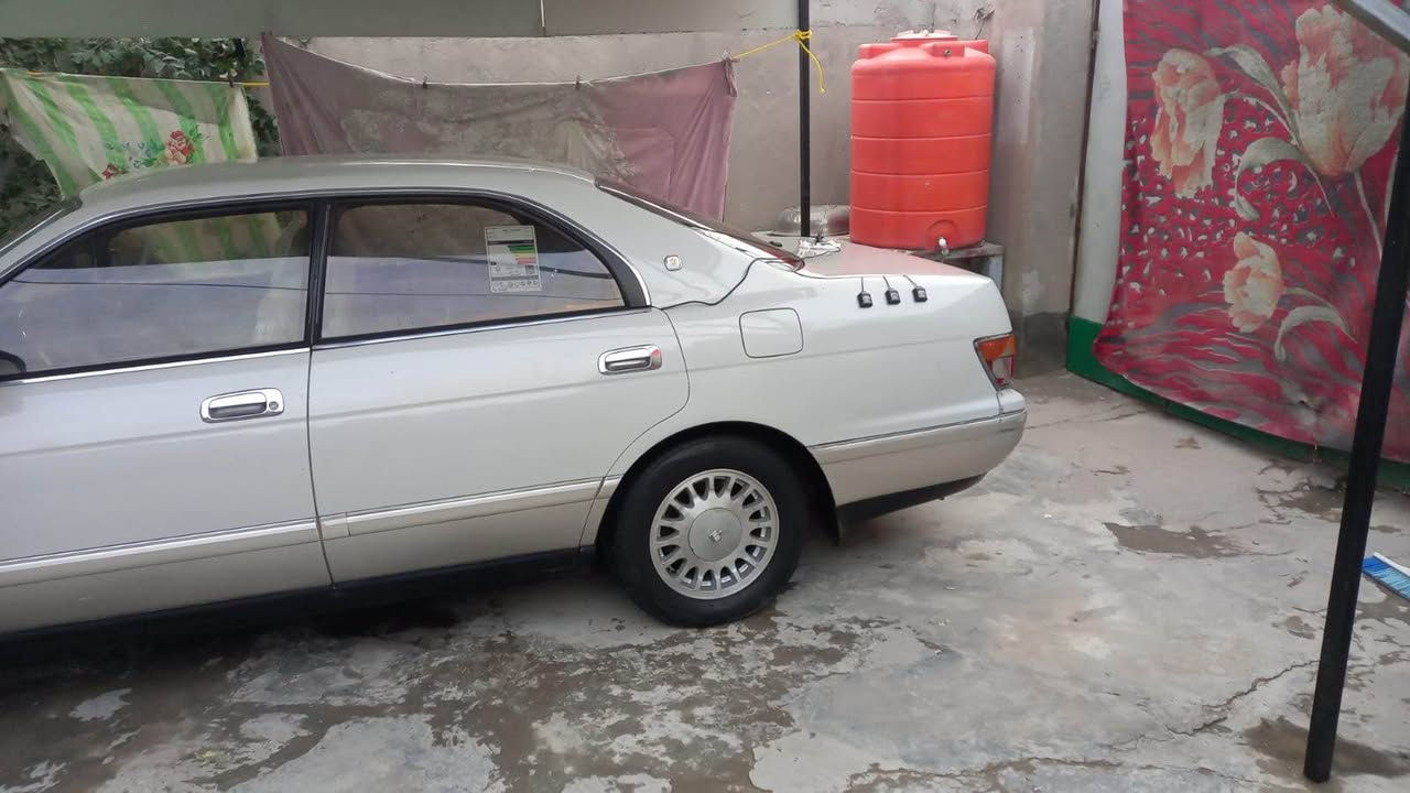 السلام عليكم 
بطه للبيع العنوان  البصــره الزبير 
السياره مكفوله من الضربه والكص والنقل جثه السياره جاهزه من حداده وتايرات وكهربائيات وتبريد ماناقصها شي محرك ثنين ونص  السياره بسمي تحويل مباشر رقم نجف غير متواجد على الفيس ومكلف بالنشر 65 وبيها مجال *********** البصرة, العراق
