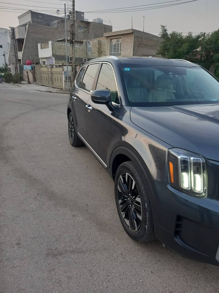 تفاصيل اكثر عن السياره مع الصور
***********كيا تلورايد ٢٠٢٣ برستيج أعلى فئه وارد امريكا ضرر خلفي بالجنطه كما موضح بالصور فول مواصفات ماشيه ١٩ ميل السعر ٣٤٠ أي استفسار بخصوص السياره ارجو الاتصال على الرقم *********** بغداد, العراق
