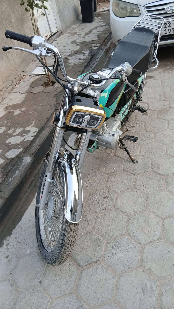 السلام عليكم اربعه كير موديل 20
مجفته مره وبيها نقوصات قليله الشراي يراسل خاص لو يخابر على رقمي***********
