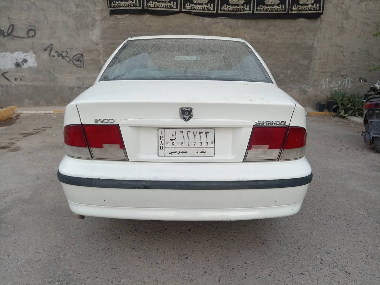 السلام عليكم شباب للبيع سمند خصوصي موديل ٢٠١٠ رقم بغداد ألماني مشروع وطني سياره نضيفه بدون حادث وبدون تبديل مصبوغه جماليه فقط بدون دواخل شرط مكينه وكير نضيف جدآ صدر أمامي خلفي جديد تخم تاير جديد تبريد شغال بدون نقوصات كهربائيات كله شغاله نصبته كلش حلوه صور كدامكم ترايه ناعم كلش السعر ٣٧ ورقه للاتصال *********** مكاني بغداد
