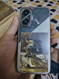 بوكو F7 • ٥١٢ • نضيف